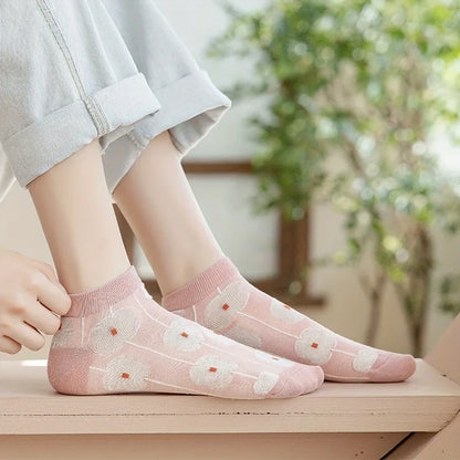 5 Pairs of Kawaii Cute Flower 3D Textured Ankle Socks - Vintage Style Thin Low Cut Hosiery for Women